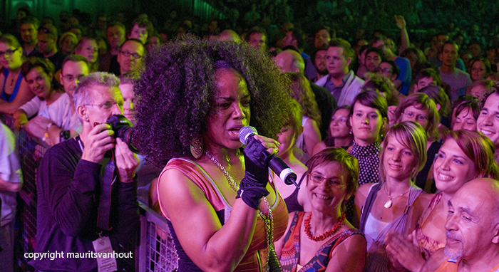 Sfeer tijdens optreden Leela James Gent Jazz 2009.