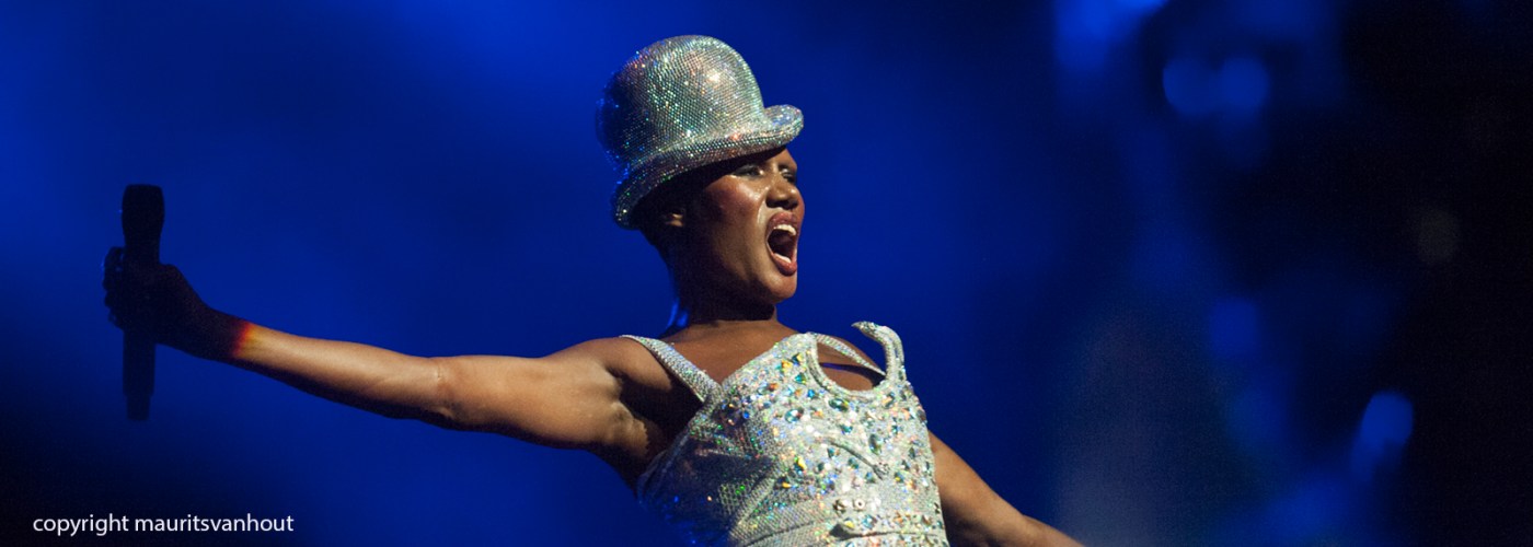 Grace Jones live in Vredenburg Utrecht 2010. 6 juli 2017 live at gent jazz.
